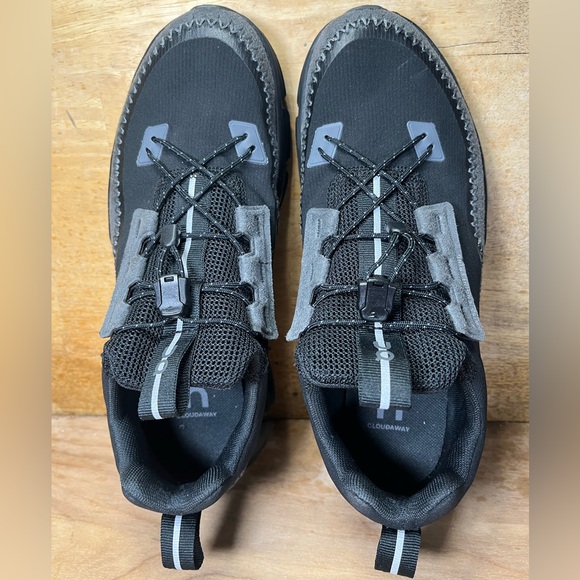 On CloudAway REFLECTIVE Womens Size 8 Running Shoes Sneakers Black Gray - Picture 7 of 12
